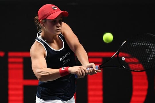 Ashleigh Barty hat sich bei den WTA Finals für das Halbfinale qualifiziert.