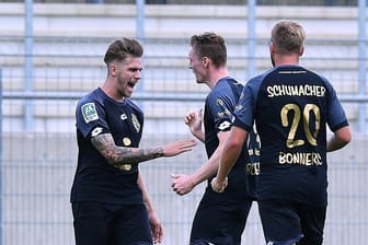 Spieler jubeln: Der Bonner SC spielt Ende der Woche gegen den 1. FC Köln.