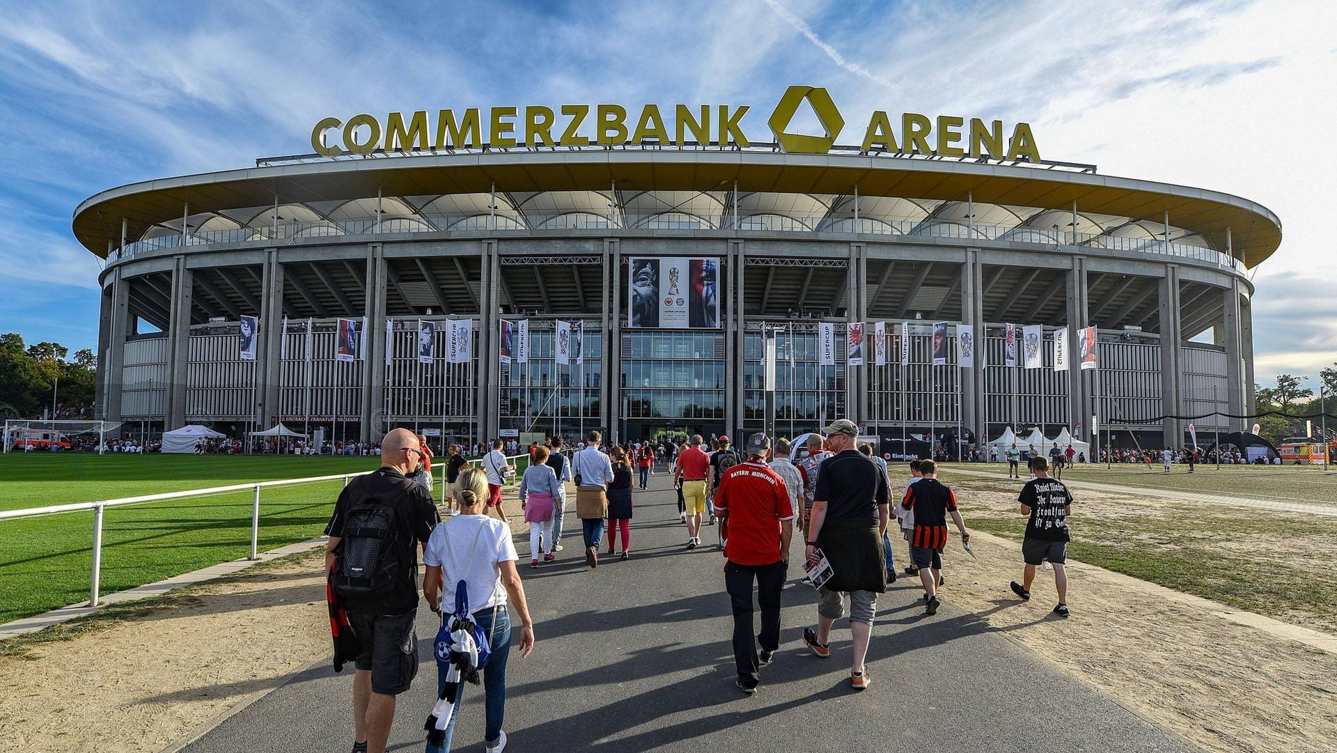 Commerzbank-Arena: Eintracht und die Stadt Frankfurt haben sich auf einen Ausbau verständigt.