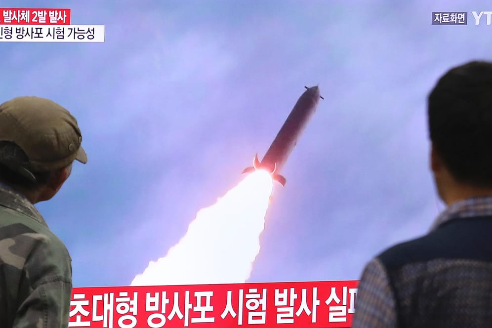 Berichterstattung über Raketentest des Nordens in Südkorea (Symbolbild): Nordkorea hat erneut Raketen getestet.