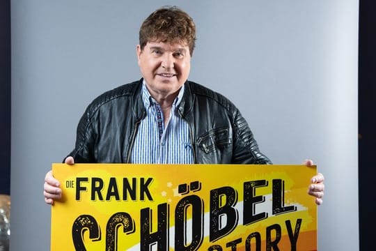 Der Sänger Frank Schöbel im Boulevardtheater Dresden.