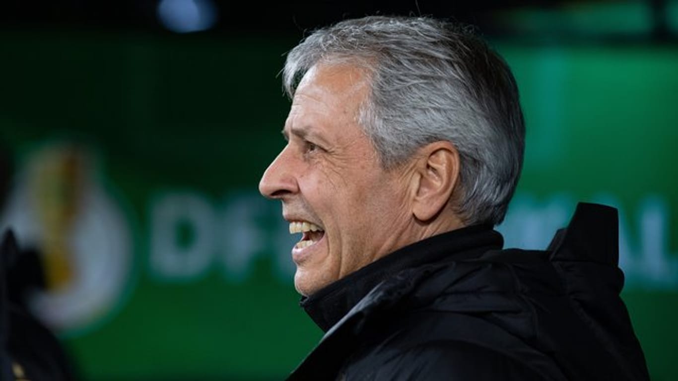Trifft mit Dortmund auf den VfL Wolfsburg: BVB-Coach Lucien Favre.