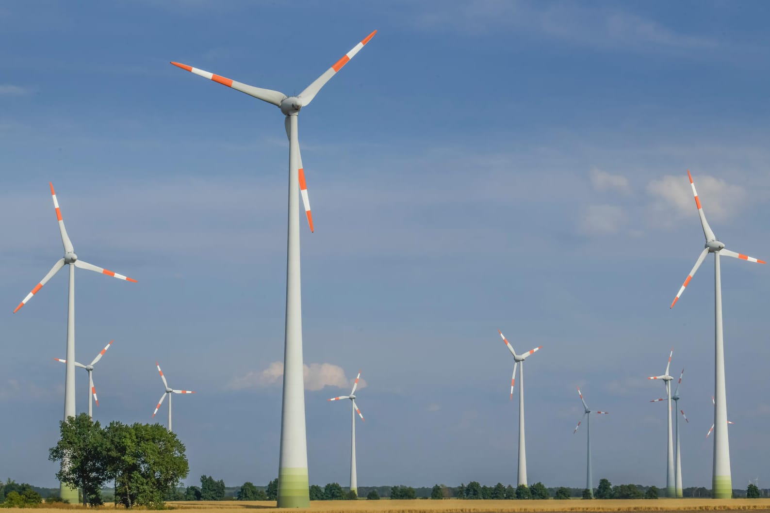 Windräder: Nach Angaben des Bundesverbands Windenergie haben Windkraftanlagen eine Lebensdauer von 20 bis 30 Jahren.