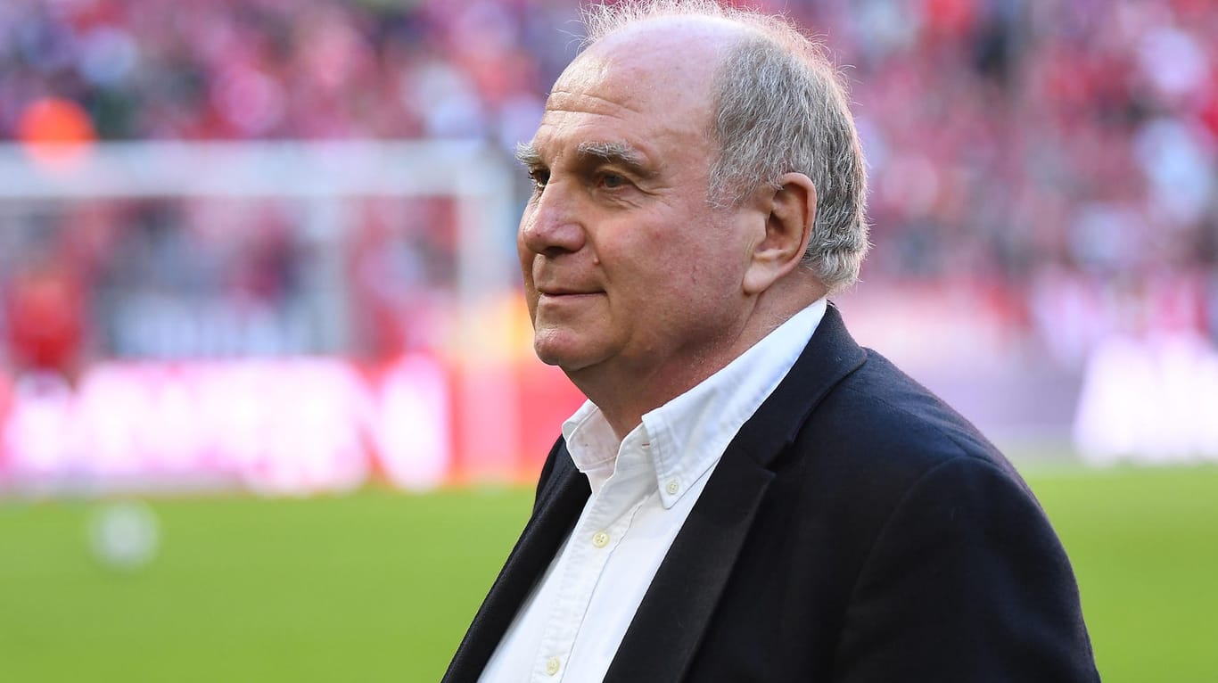 Uli Hoeneß: Der Bayern-Boss rechnet noch mit Langeweile in dieser Saison.