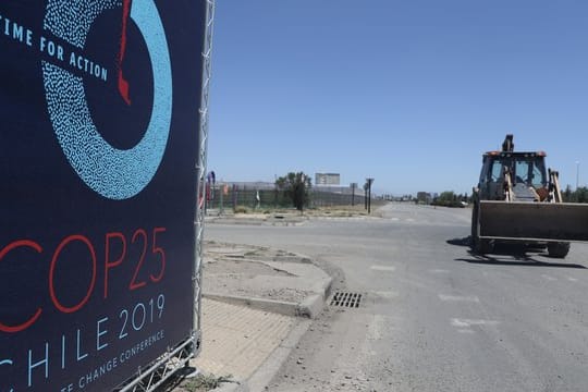 Wegen der heftigen sozialen Proteste im Land hat Chile die Ausrichtung des UN-Klimagipfels (COP25) abgesagt.