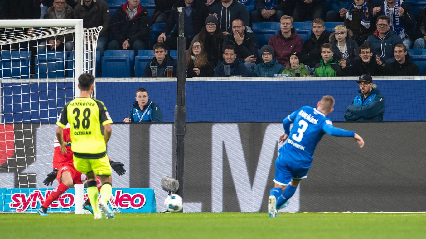 Traf zum 2:0-Führungstreffer: Hoffenheims Pavel Kaderabek (r.) .