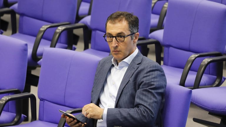 Cem Özdemir: Der Grünen-Politiker fordert Hasskriminalität konsequenter zur Anklage zu bringen.
