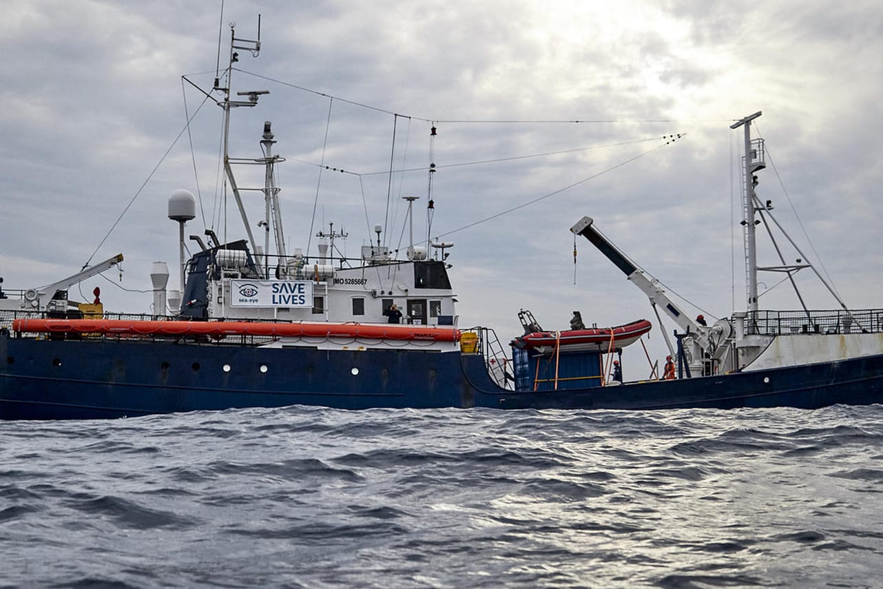 Das Rettungsboot "Alan Kurdi" im Mittelmeer: Das Boot ist nach einem ertrunkenen syrischen Jungen benannt, dessen Foto 2015 um die Welt ging.