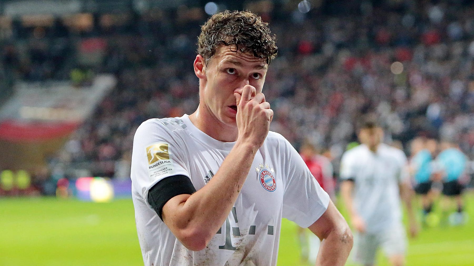 Benjamin Pavard: Der Weltmeister ging mit dem FC Bayern sang- und klanglos in Frankfurt unter.