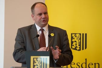 Dresdens Oberbürgermeister Dirk Hilbert: "Arbeit für ein offenes, lebenswertes und demokratischen Dresden fortsetzen".