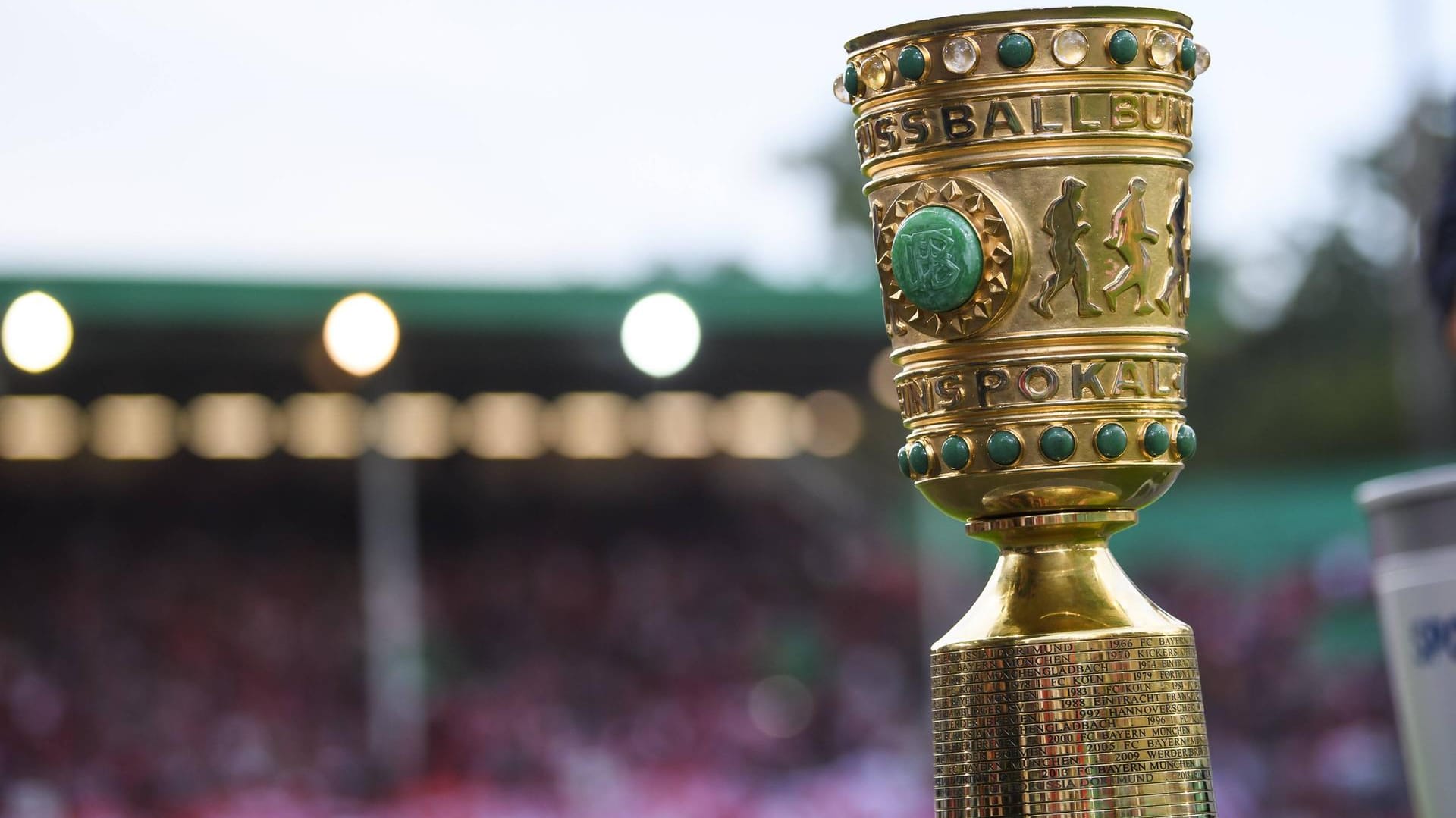 Ziel aller Träume: Der DFB-Pokal.