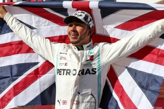 Überglücklich: Lewis Hamilton feiert seinen sechsten WM-Titel.