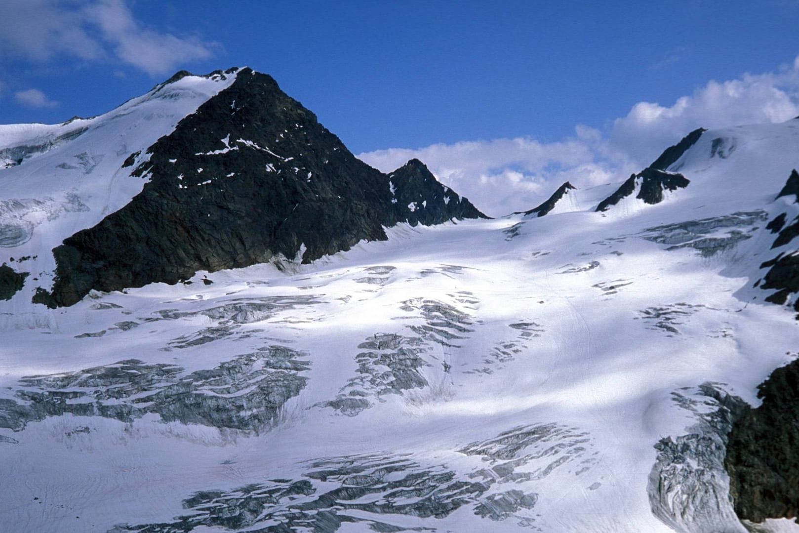 Linker Fernerkogel: Für das Projekt ist die Absprengung eines Berggrats um 40 Höhenmeter und 120.000 Kubikmeter vorgesehen.