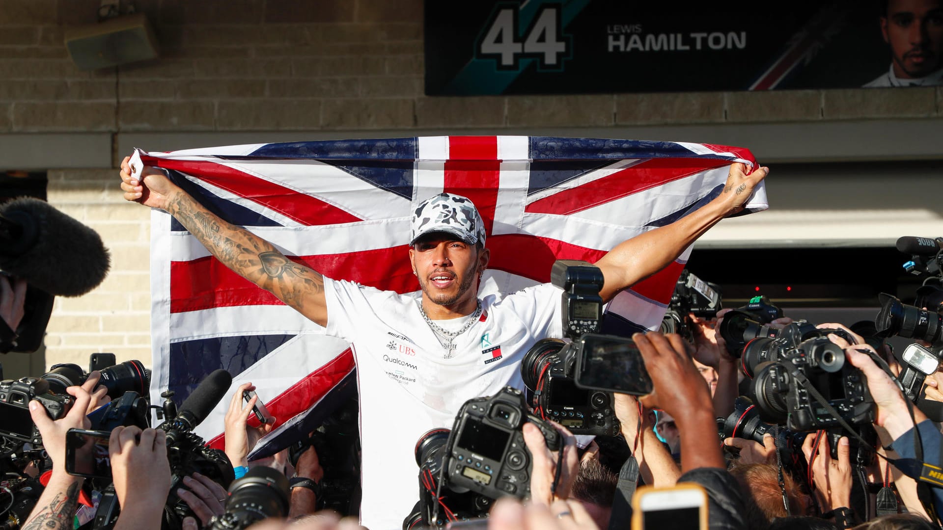 "So nah aber doch so fern", sieht er den siebten WM-Titel: Weltmeister Lewis Hamilton.