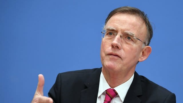 Hauptgeschäftsführer des Deutschen Städte- und Gemeindebundes (DStGB): Gerd Landsberg.