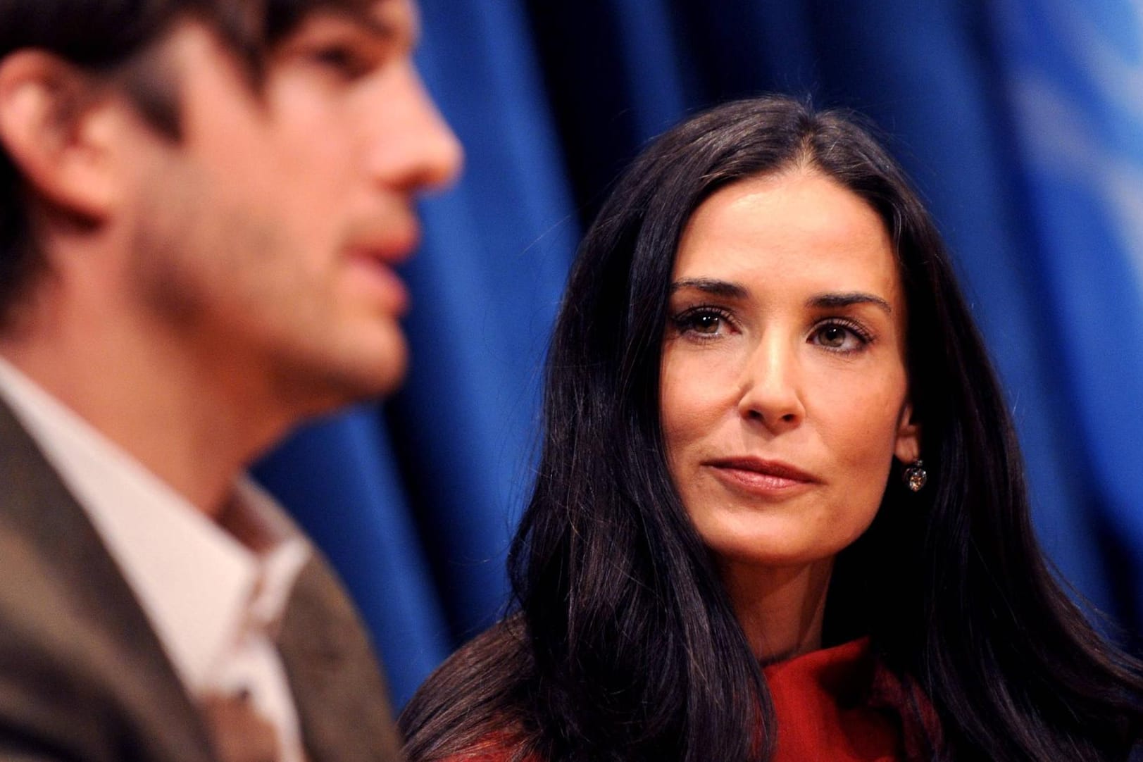 Demi Moore: Die US-Schauspielerin spricht über die Abhängigkeit von ihrem damaligen Ehemann Ashton Kutcher