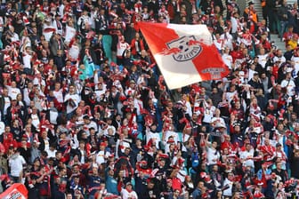 RB Leipzig: Vor dem Champions-League-Spiel gegen Zenit St. Petersburg wurden Leipziger Fans an der Grenze abgewiesen.