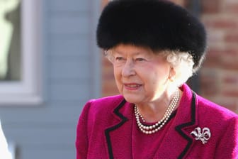 Queen Elizabeth: Echten Pelz trägt sie heute nicht mehr.