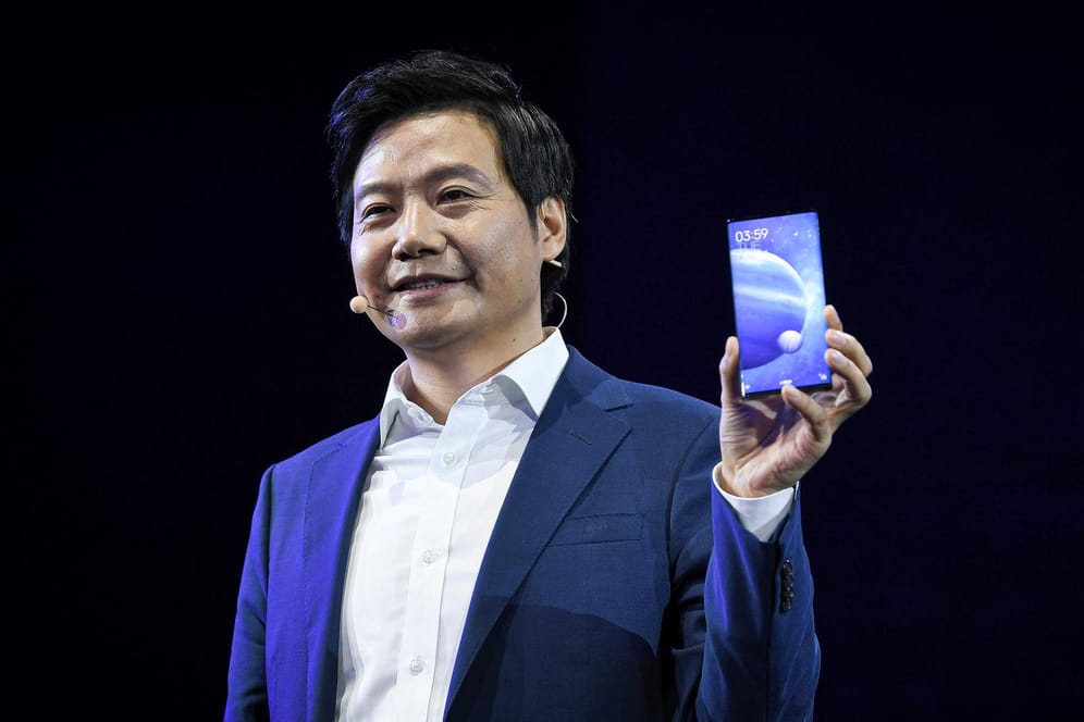Xiaomi-CEO Lei Jun bei der Präsentation des Mi Mix Alpha im Oktober: Der chinesische Konzern drängt auf den europäischen Markt. (Symbolbild)