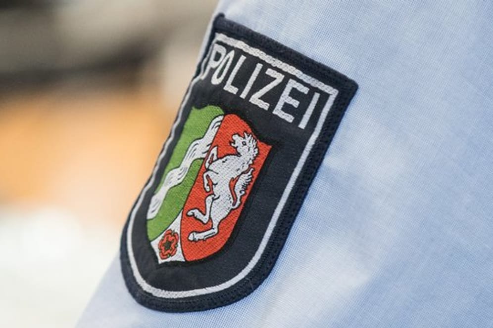 Die Polizei hat in Krefeld im Zusammenhang mit dem Missbrauchsfall von Bergisch Gladbach eine weitere Person festgenommen.