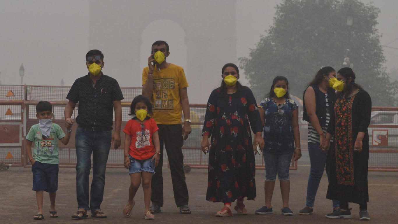 Ohne Atemmaske ist der Smog in Neu-Delhi kaum mehr zu ertragen.