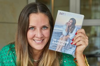 Dana Schweiger hat ein Buch über ihr Leben geschrieben.