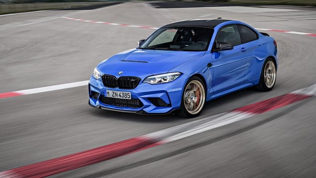 Der Sechszylinder im M2 CS leistet 331 kW/450 PS und beschleunigt den BMW in vier Sekunden aus dem Stand auf Tempo 100. Der Sechszylinder im M2 CS leistet 331 kW/450 PS und beschleunigt den BMW in vier Sekunden aus dem Stand auf Tempo 100.