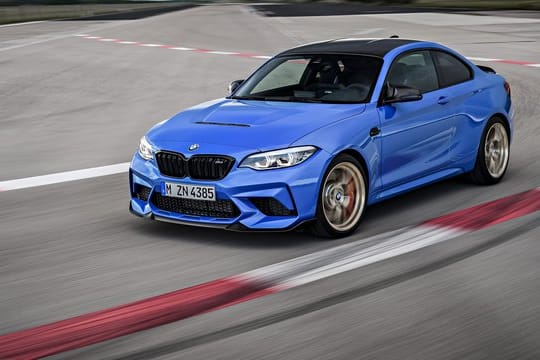 Der Sechszylinder im M2 CS leistet 331 kW/450 PS und beschleunigt den BMW in vier Sekunden aus dem Stand auf Tempo 100.