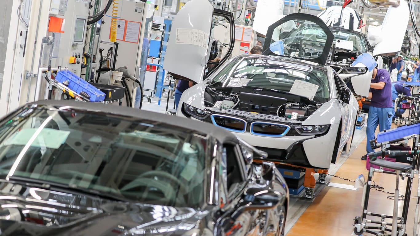 BMW-Werk: Der Autobauer fasst nach schwachem Jahresbeginn wieder Tritt.