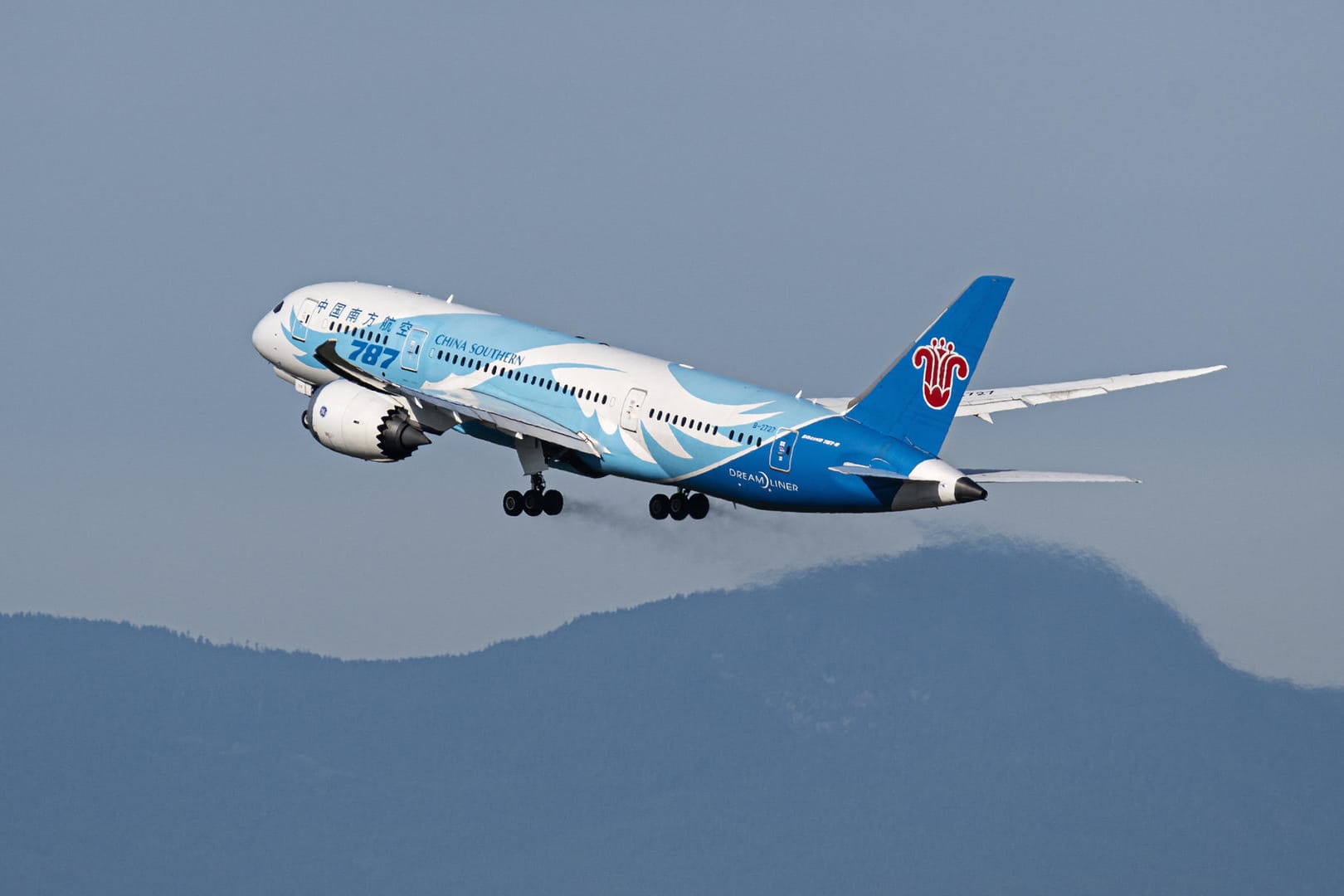 Eine Boeing 787 Dreamliner startet: Ein Insider meldet Probleme bei der Sauerstoffversorgung in dem Flieger. Eine Boeing 787 Dreamliner startet: Ein Insider meldet Probleme bei der Sauerstoffversorgung in dem Flieger.