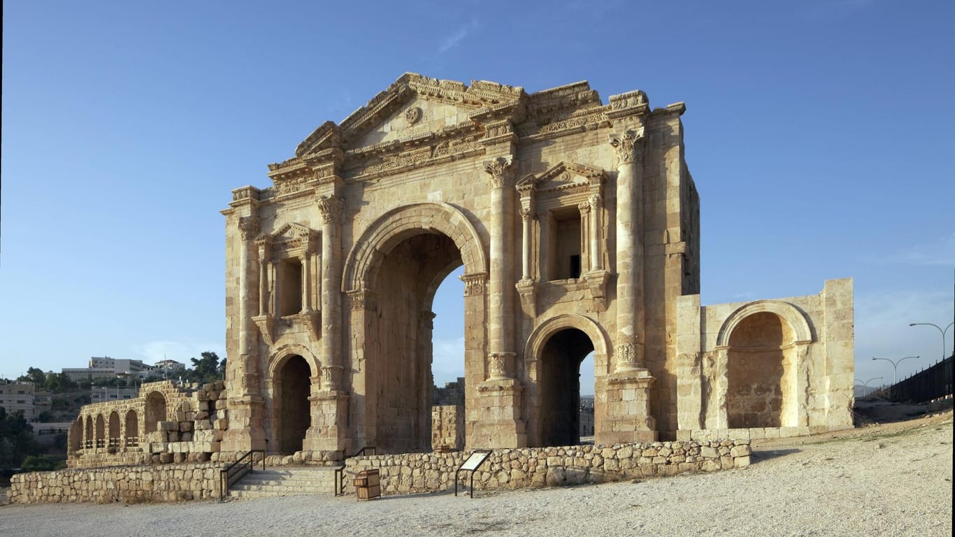 Triumphbogen aus dem zweiten Jahrhundert nach Christus in Jerasch, Jordanien (Symbolbild): Bereits 2016 gab es hier einen Angriff auf Touristen.