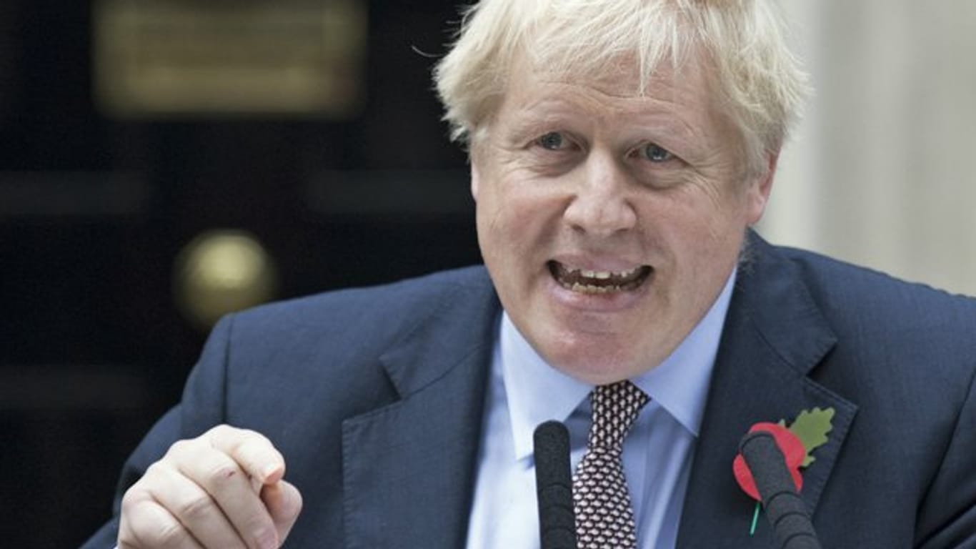 Premierminister Boris Johnson fährt scharfe Attacken gegen die Oppositionspartei Labour seines Herausforderers Jeremy Corbyn.