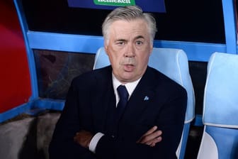 Trainer Carlo Ancelotti enttäuschte mit SSC Neapel daheim beim Spiel gegen RB Salzburg.