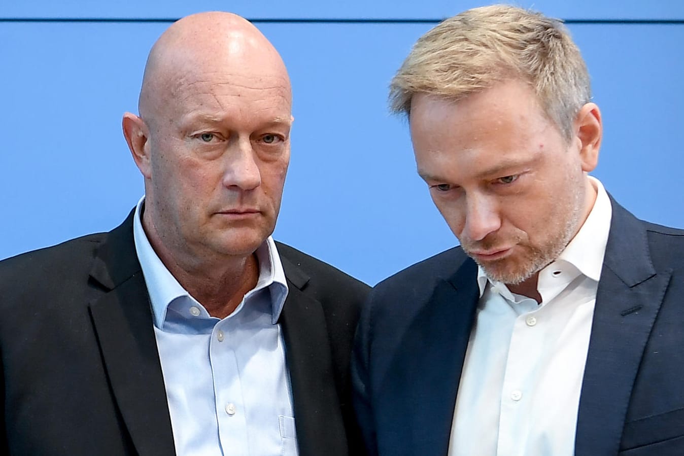 Thomas Kemmerich (l.), Spitzenkandidat der FDP in Thüringen, und Christian Lindner, Fraktionsvorsitzender und Parteivorsitzender der FDP: Sie müssen um den Einzug in den Thüringer Landtag bangen.