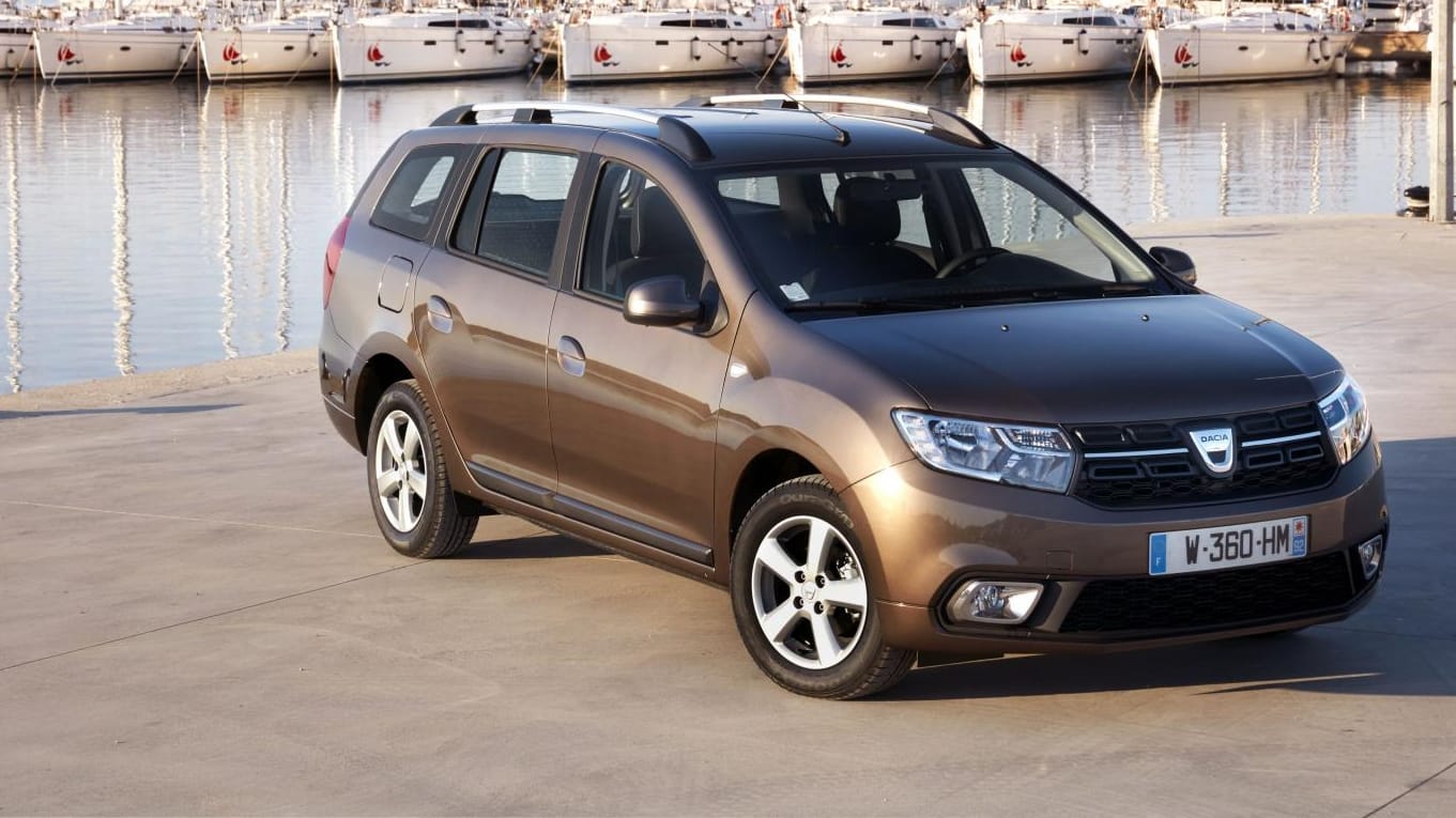Dacia Logan: Bei der ersten Hauptuntersuchung (HU) haben 13,7 Prozent der Autos erhebliche Mängel, so der TÜV. Die Prüforganisation hat die Ergebnisse von rund neun Millionen HU ausgewertet. Dacia Logan: Bei der ersten Hauptuntersuchung (HU) haben 13,7 Prozent der Autos erhebliche Mängel, so der TÜV. Die Prüforganisation hat die Ergebnisse von rund neun Millionen HU ausgewertet.