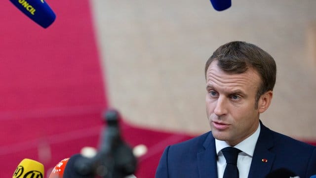 Frankreichs Präsident Emmanuel Macron nennt die Nato "hirntot".