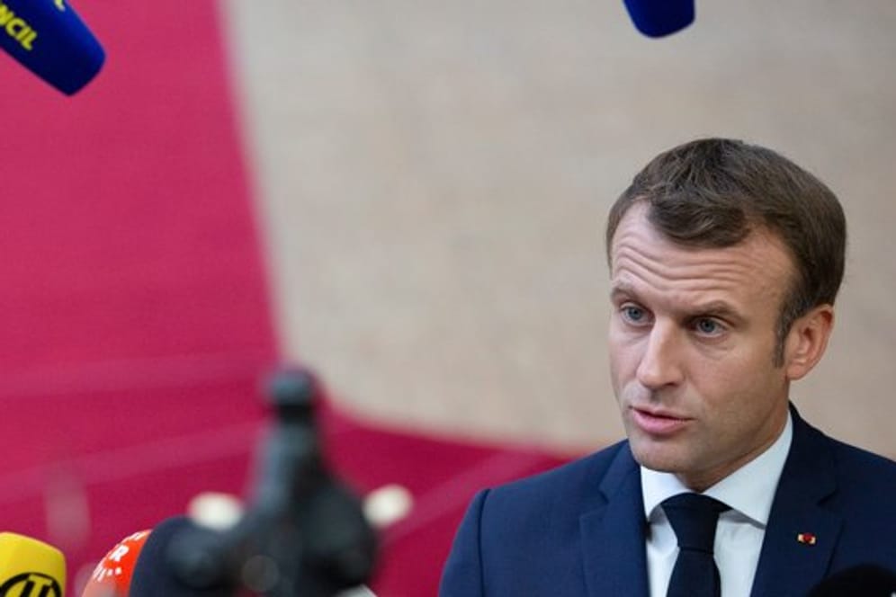 Frankreichs Präsident Emmanuel Macron nennt die Nato "hirntot".