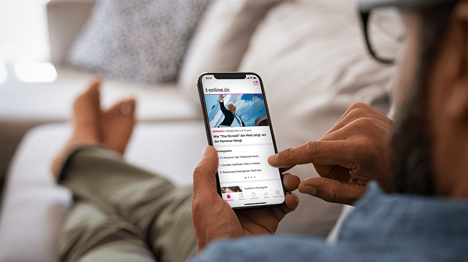 Die t-online.de App auf einem Smartphone.