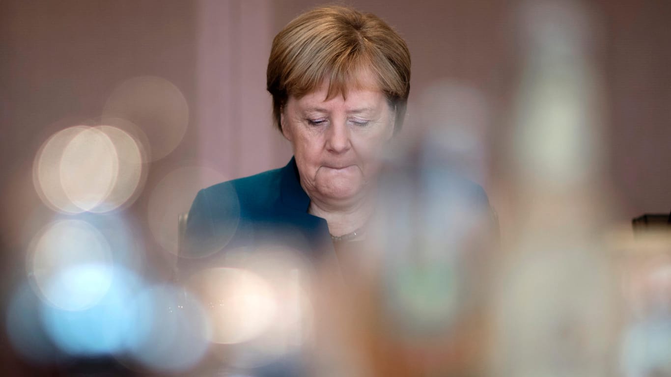 Angela Merkel im Kanzleramt: Die Kritik ihres Kollegen Macrons an der Nato wies sie zurück.