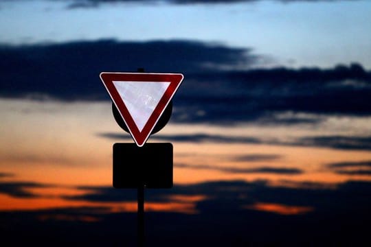 Das Gericht sah in der Geschwindigkeitsüberschreitung einen besonders schweren Verkehrsverstoß.
