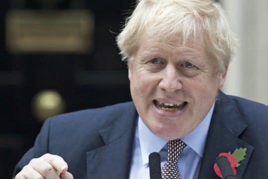 Großbritanniens Premier Johnson: "Es wird keine Kontrolle von Dingen geben, die aus Nordirland nach Großbritannien kommen.