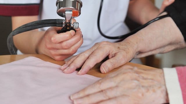 Der Medizinische Dienst der Krankenkassen (MDK) soll unabhängiger werden. Der Medizinische Dienst der Krankenkassen (MDK) soll unabhängiger werden.