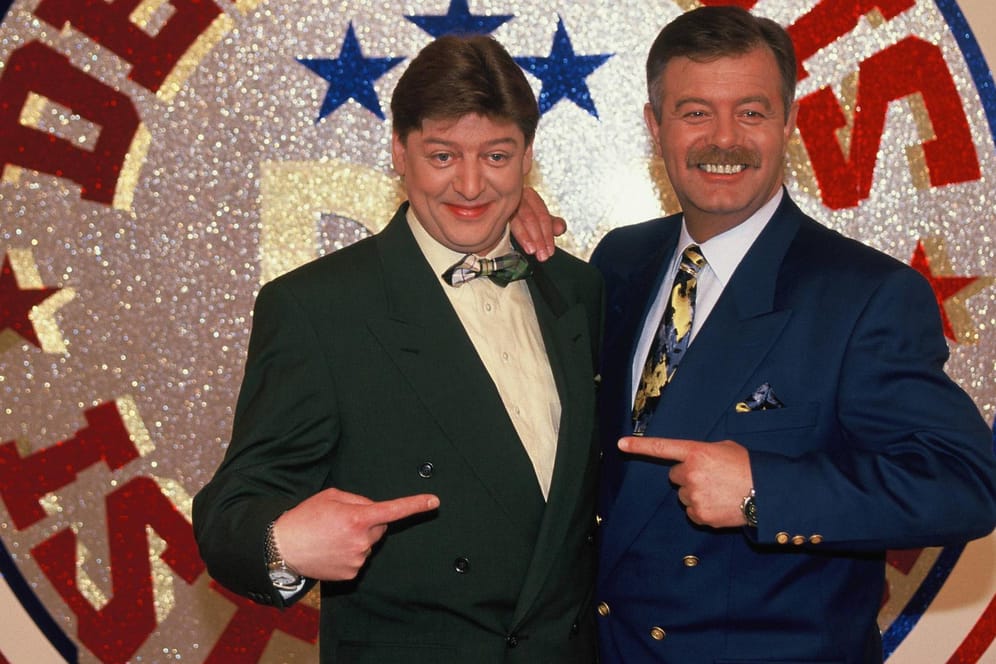 Walter Freiwald und Harry Wijnvoord. Die Aufnahme stammt aus dem Jahr 1993. Die beiden moderierten zusammen die RTL-Erfolgsshow "Der Preis ist heiß".