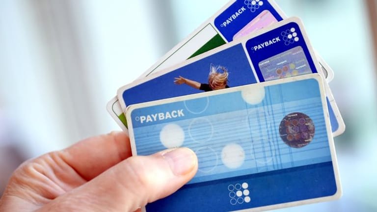 Bei Bonusprogrammen wie Payback kann es sich lohnen, die Punkte beim Einkauf verrechnen zu lassen, statt sie in den Prämienshops einzulösen.