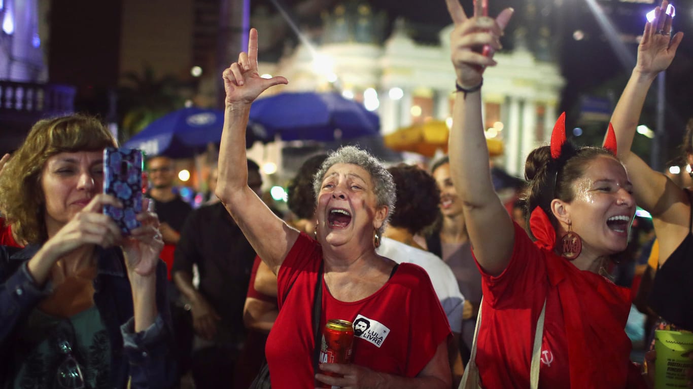 Tausende Brasilianer feierten die Freilassung des linken Politikers.