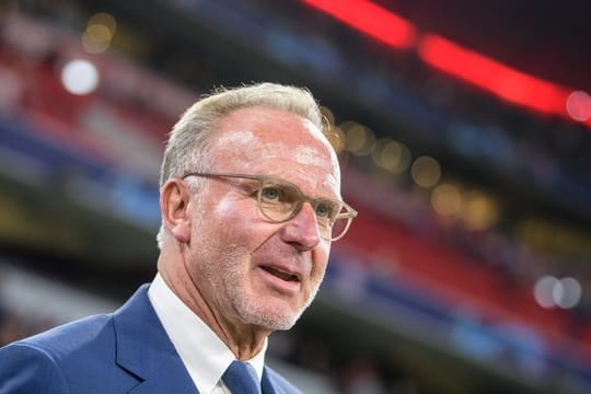 Will das Gespräch mit Arsène Wenger suchen: Bayern-Boss Karl-Heinz Rummenigge.