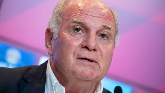 Uli Hoeneß wurde live in die Talkrunde "Doppelpass" geschaltet.