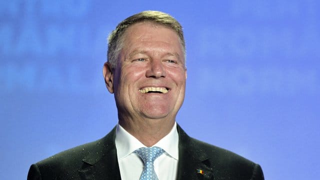 Klaus Iohannis, Präsident von Rumänien, geht in die Stichwahl um sein Amt.