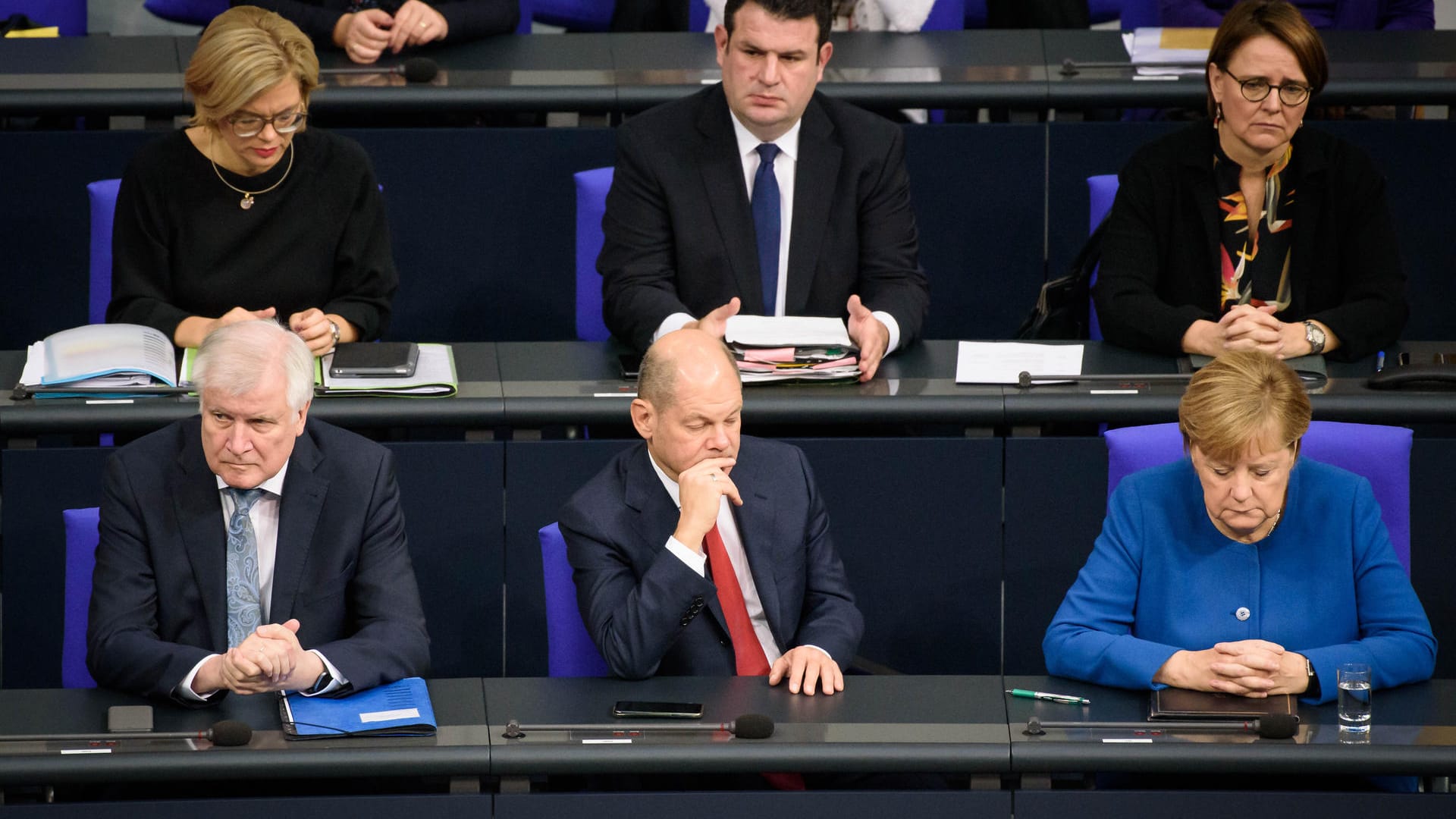 Das Bundeskabinett im deutschen Bundestag: Mit dem Kompromiss herrscht nun erst einmal Frieden in der Groko. Doch wie lange hält der?