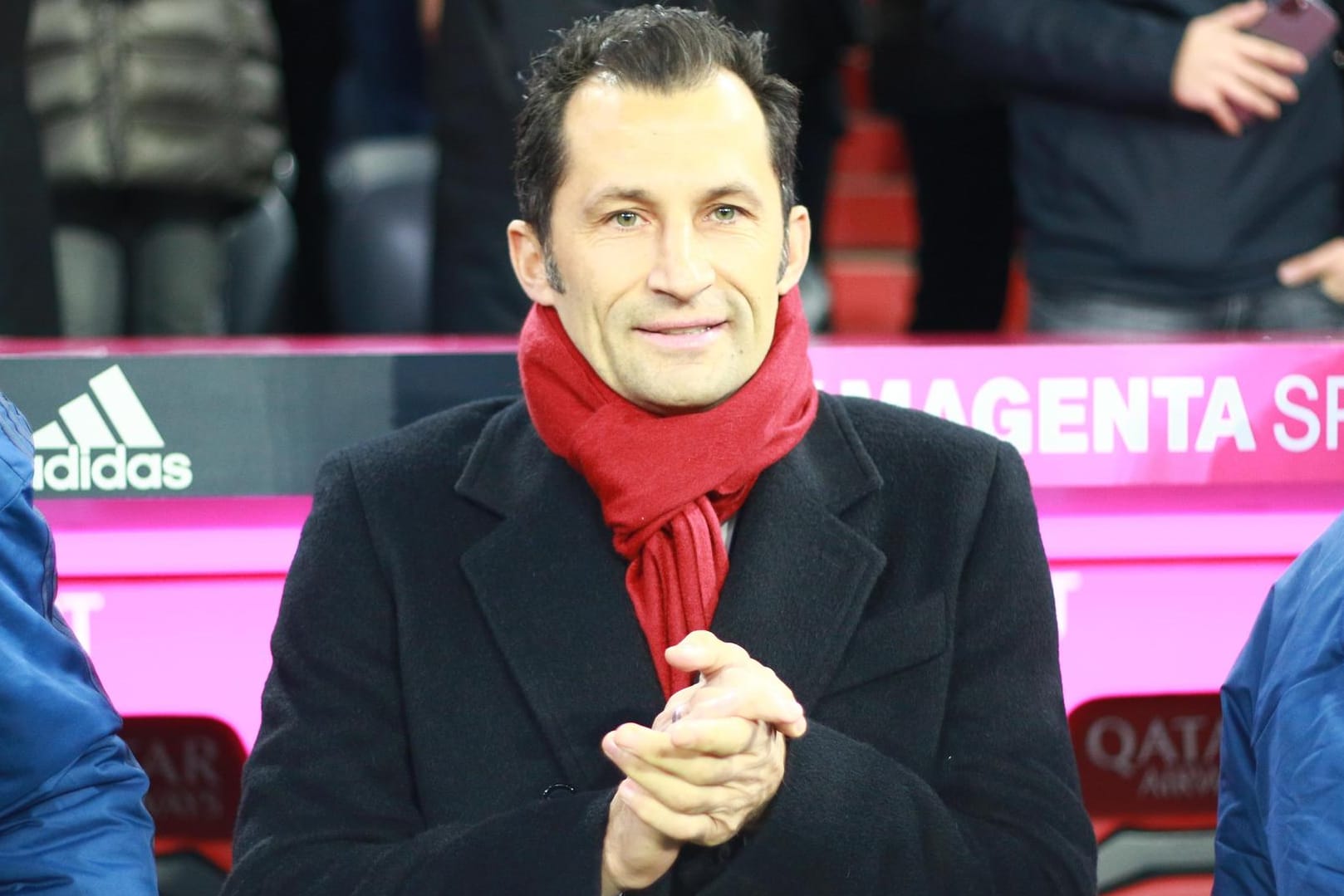 Bayerns Sportdirektor Hasan Salihamidzic darf sich über eine Beförderung freuen.